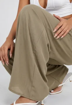 Taupe Wide Leg Broek met Smock Taille en Strikkoord