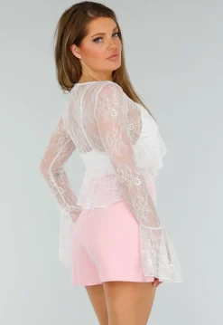 Wit Kanten See-Through Stretch Top met Striksluiting en Trompet Mouwen