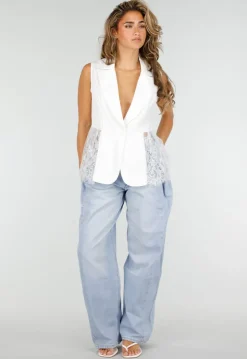 Wit Mouwloos Gilet met Kanten Details