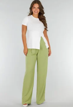 Wit Stretch T-Shirt met Zijsplit, Ronde Hals en Korte Mouwen