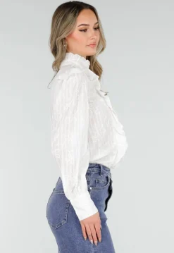 Witte Blouse met Ruches en Lange Mouwen