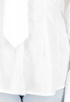 Witte Blouse met Stropdas en Lange Mouw