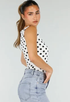 Witte Body met Zwarte Stippen en Vierkante Hals