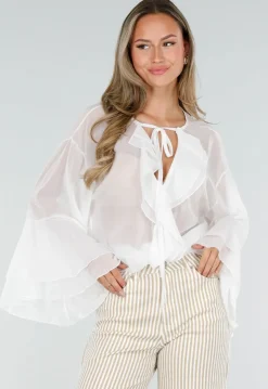 Witte Chiffon Blouse met Ruches en Knoopsluiting