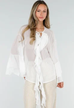 Witte Chiffon Blouse met Ruches en Knoopsluiting