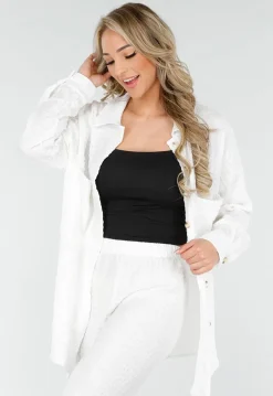 Witte Crinkle Stretch Set met Doorknoop Blouse en Rechte Broek met Elastische Tailleband
