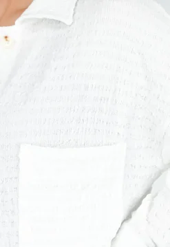 Witte Crinkle Stretch Set met Doorknoop Blouse en Rechte Broek met Elastische Tailleband