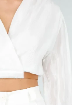 Witte Crop Blouse met V-Hals en Luchtige Mouwen