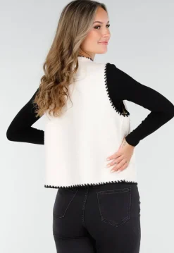 Wit Teddy Gilet met Zwarte Randen en Knoopsluiting