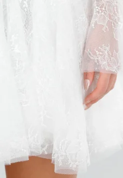 Witte Kanten Jurk met Ruches en Lange Mouwen