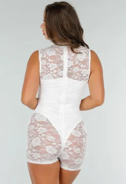 Witte Kanten Playsuit met Stretch, Cut-Outs en Gevoerd Broekje en Top
