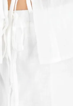 Witte Linnenlook 2-Piece Met Striksluiting En Lange Mouwen
