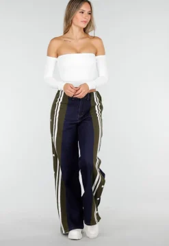 Witte Off Shoulder Top met Lange Mouwen en Stretchstof