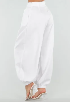 Witte Plooibroek met Elastische Boorden en Hoge Taille