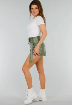 Witte Stretch Top met Ronde Hals en Cropped Fit