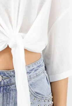Witte Top met Knoopdetail en Korte Mouwen