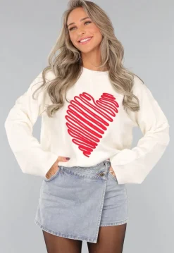 Witte Trui met Rood Hart