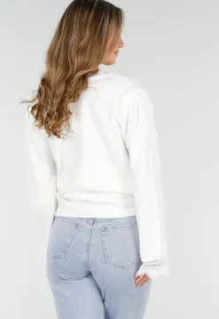Witte Trui met V-Hals en Kantdetails aan Mouwen en Hals