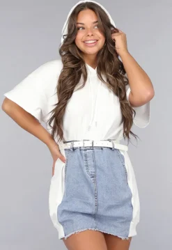 Witte T Shirt Jurk met Denim Rok Ontwerp