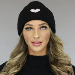 Zwarte Beanie met Wit Hartje