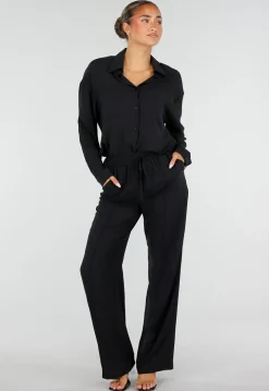 Zwarte Blouse met Kraag, Knoopsluiting en Lange Mouwen