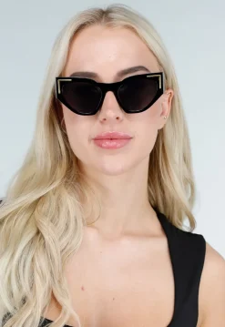 Zwarte Cat Eye Zonnebril met Gouden Details