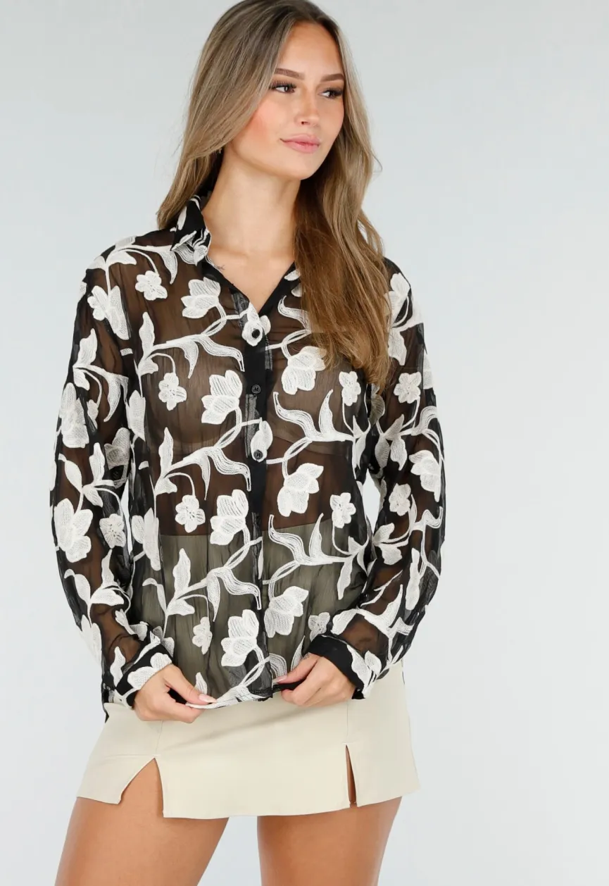 Zwarte Doorschijnende Blouse met Beige Bloemenborduursel en Lange Mouwen