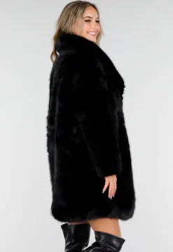 Zwarte Faux Fur Jas met Brede Kraag