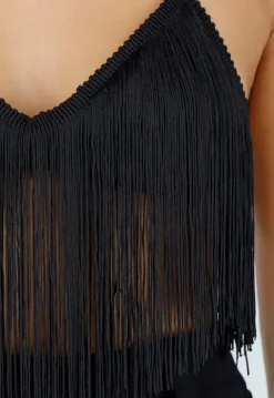 Zwarte Fringe Halter Top met Lange Franjes en Open Rug