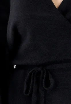 Zwarte Gebreide Set met Overslag Top en Wijde Broek