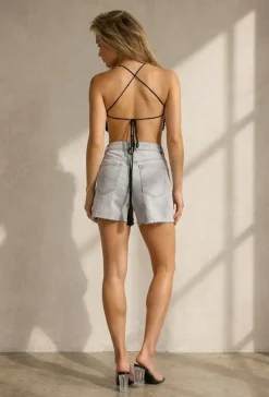 Zwarte Gehaakte Halter Top met Open Patroon en Kwastjes