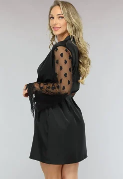 Zwarte Glanszijde Kimono met Hartjes Mouwen en Franjes