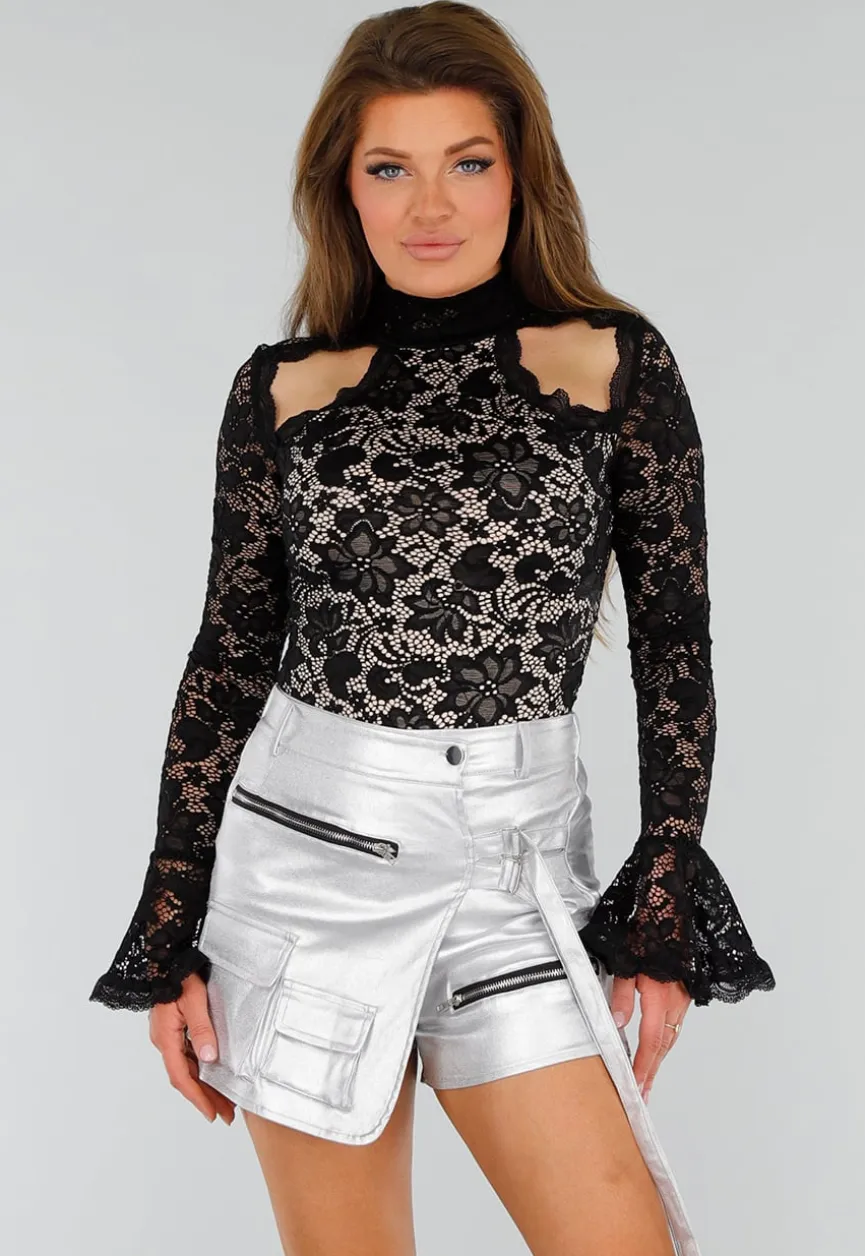 Zwarte Kanten Bodysuit met Cut-Out bij het Sleutelbeen en Transparante Mouwen