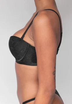 Zwarte Kanten Push-Up Beugel BH met Afneembare Bandjes