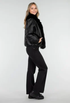 Zwarte Lederlook Jas met Imitatiebontkraag