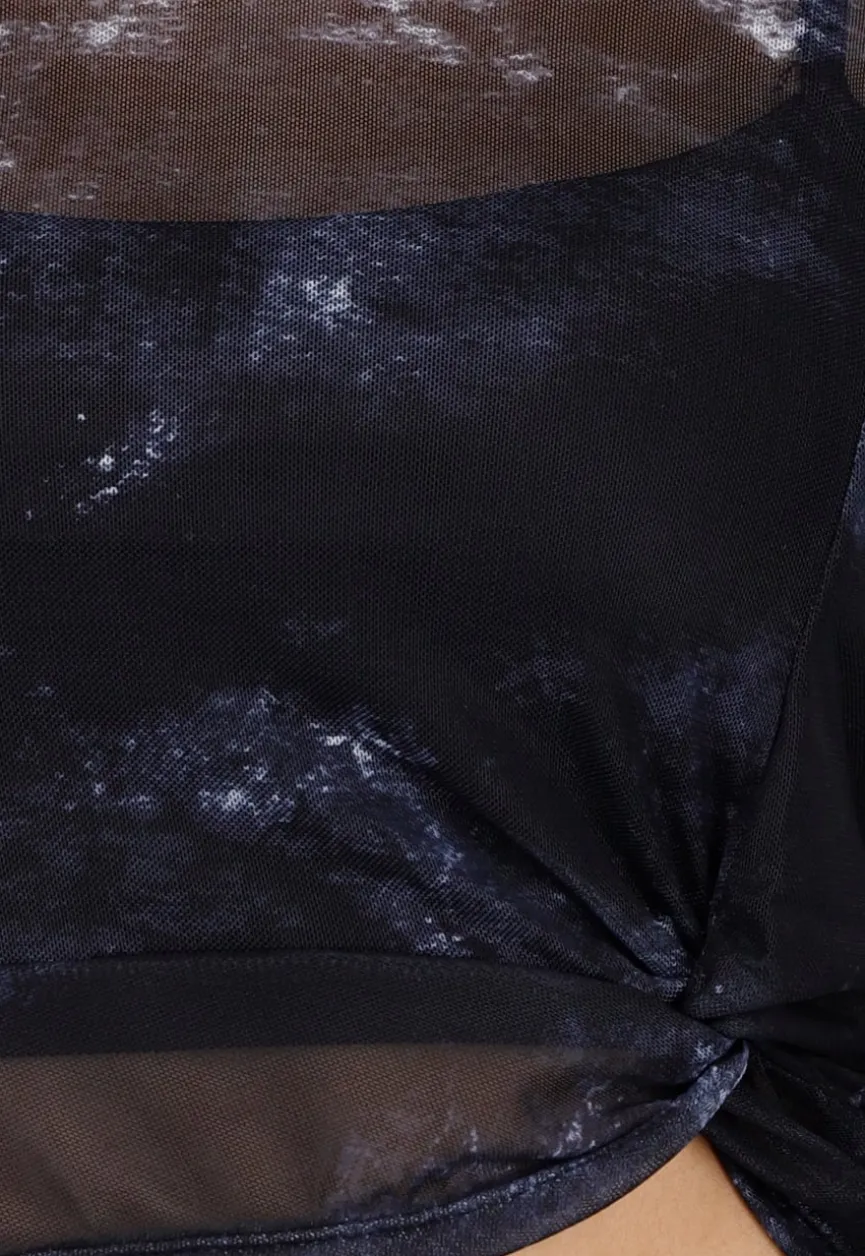 Zwarte Mesh Top met Lange Mouwen en Abstracte Print