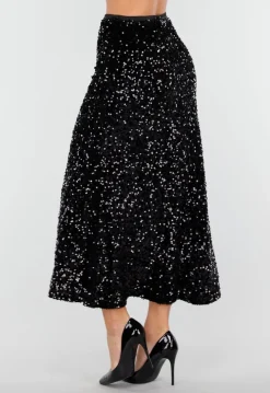 Zwarte Midi Rok met All Over Pailletten en Subtiele Uitlopende Zoom