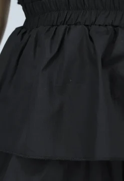 Zwarte Off Shoulder Ruffle Playsuit