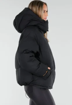 Zwarte Puffer Jas met Capuchon en Ritssluiting
