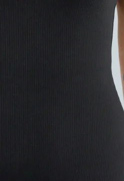 Zwarte Rib Playsuit met Stretch en Rechte Halslijn