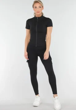 Zwarte Sportset met Cargozakken en Scrunch