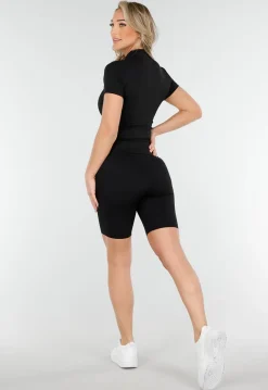 Zwarte Sportset met Korte Mouwen Jasje, High-Waist Short en Corrigerende Band