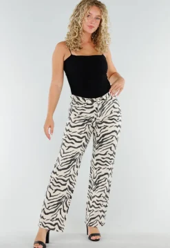Zwarte Stretch Top met Pads en Spaghettibandjes