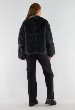 Zwarte Teddy Bontjas met Knoopsluiting