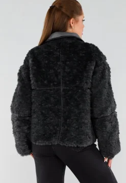 Zwarte Teddy Bontjas met Knoopsluiting