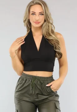 Zwarte Top met Halter Detail