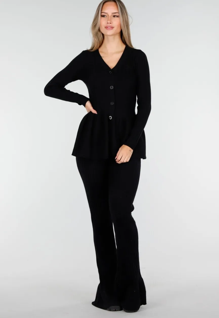 Zwarte Two-Piece Set met Uitlopende Top en Geribde Flare Broek