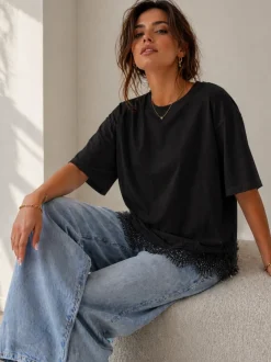 Zwart Oversized T-Shirt met Kantzoom